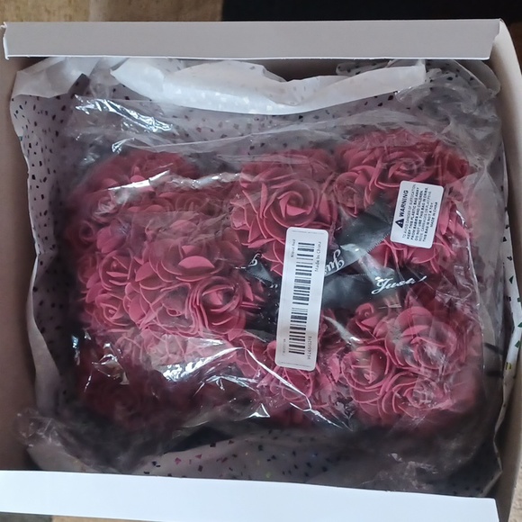 NWT Boutique "Just For You' Rose Bears Blood Red or Rose Red - Picture 8 of 9